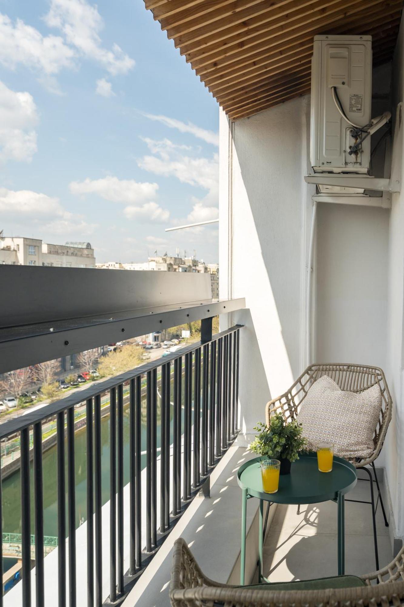 River View Studio Bucureşti Ngoại thất bức ảnh